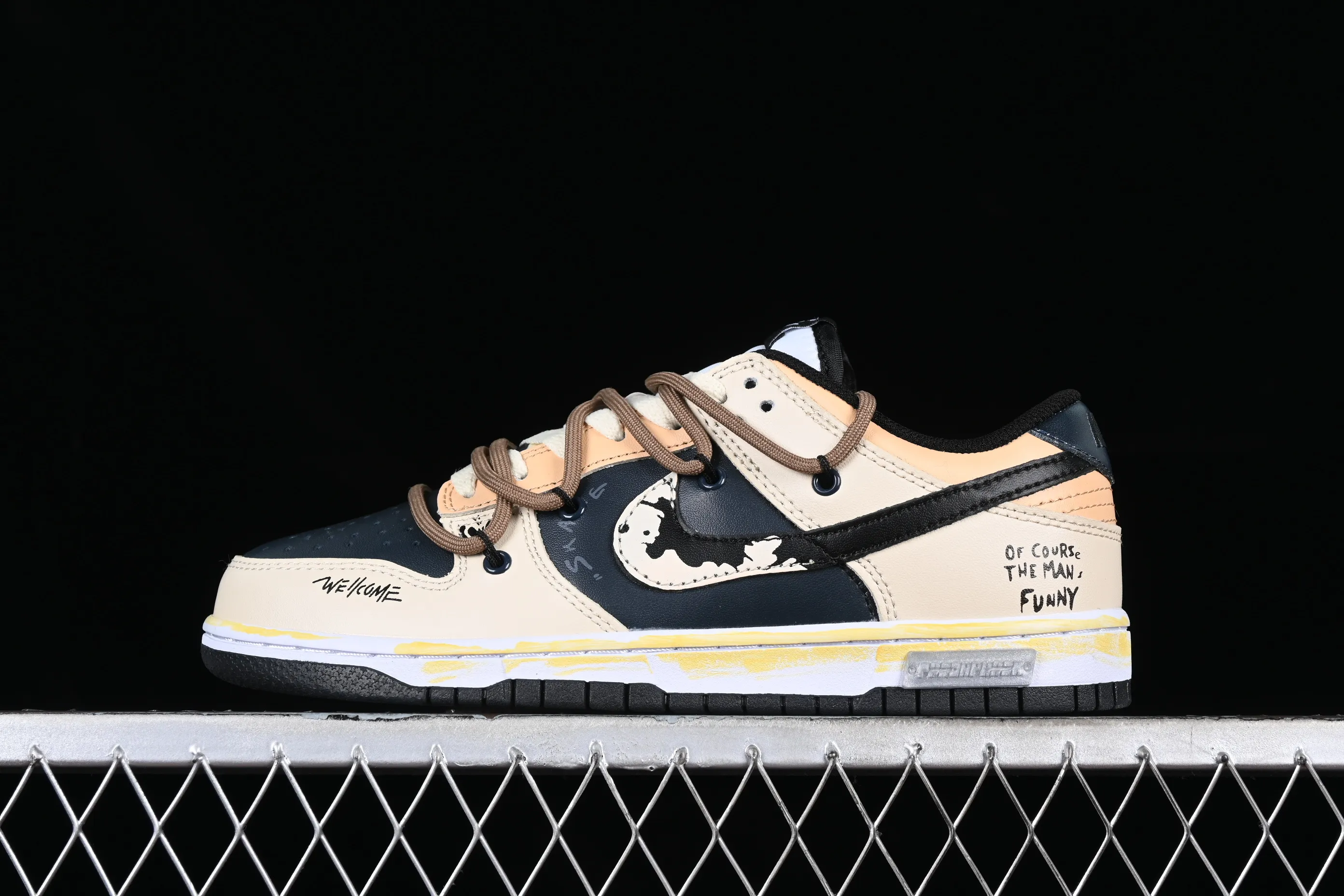 All Categories Nk SB Dunk Series Nk SB Dunk Low Low-top Sneakers Nk Dunk Low Panda Prank-Sliding Track Reverse Skateboard SB Strap Casual Sneakers DD1391-100